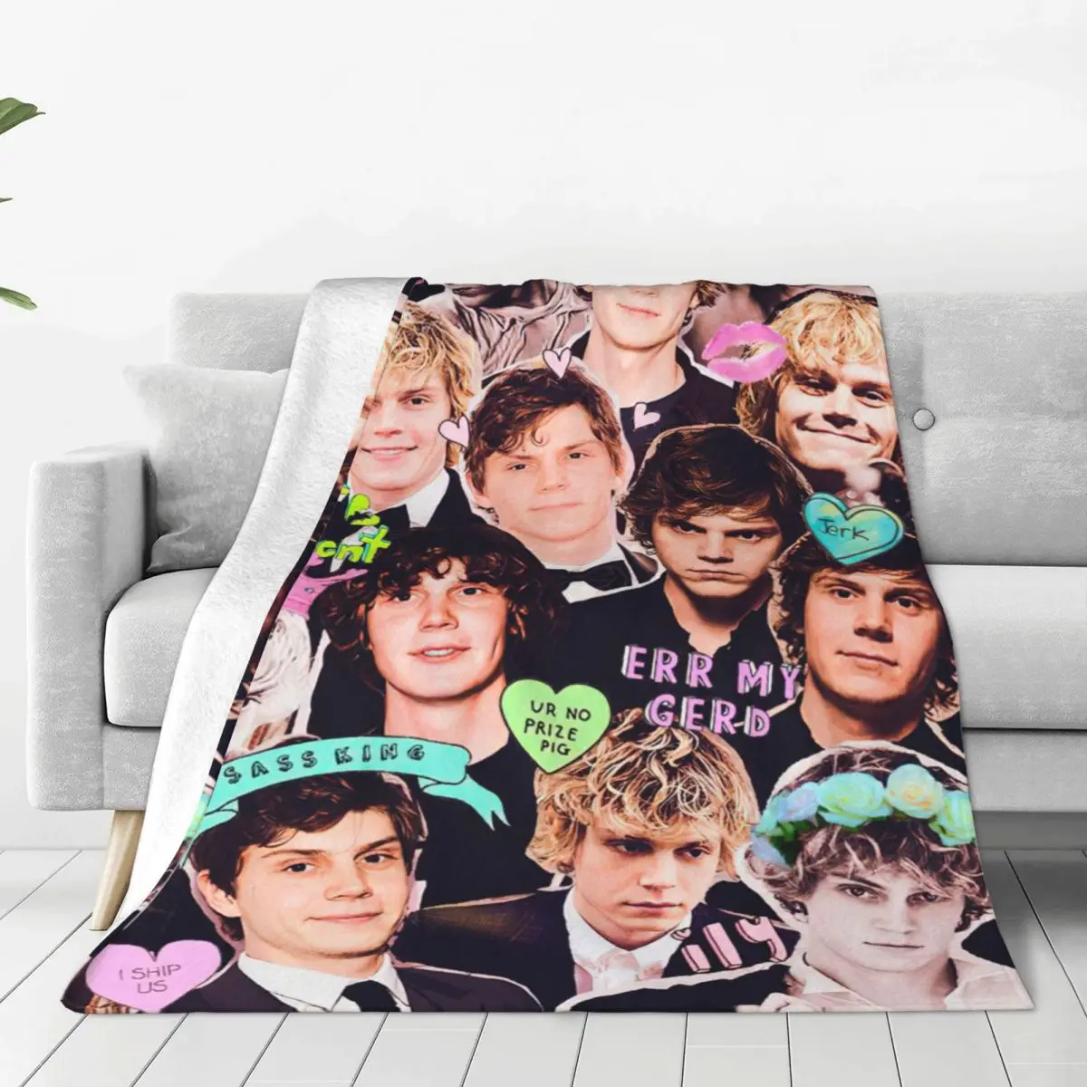 

Evan Peters Collage Knitted Blankets Actor Star Movie Flannel Throw Blanket Bedding Couch Decoration Ultra-Soft Warm Bedspreads