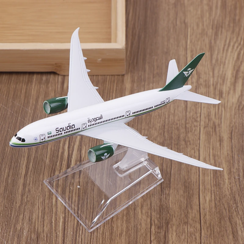 16 см масштаб 1:400 металлическая копия самолета Saudi Airlines B787 желто-зеленый самолет