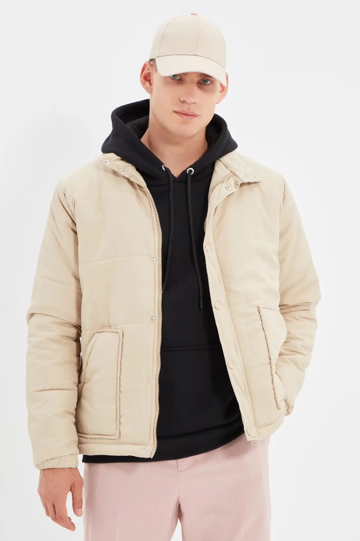 

Trendyol Male Right Collar Popper Closure Coarse Pocket Coats TMNAW22MO0131