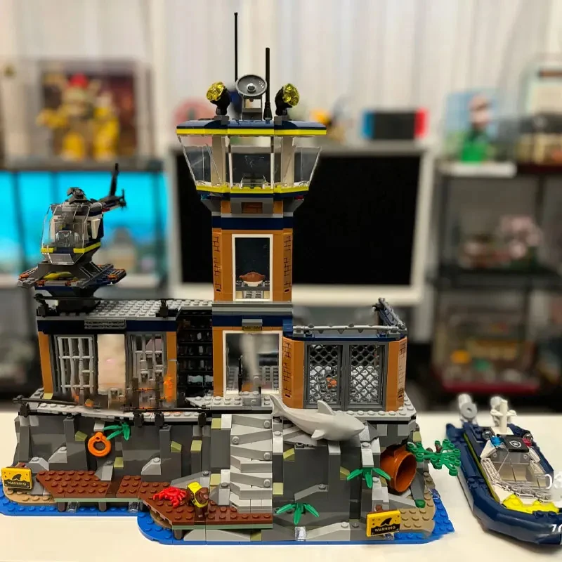 Набор Строительных Блоков City 60419 — Морской Тюремный Остров Полицейский