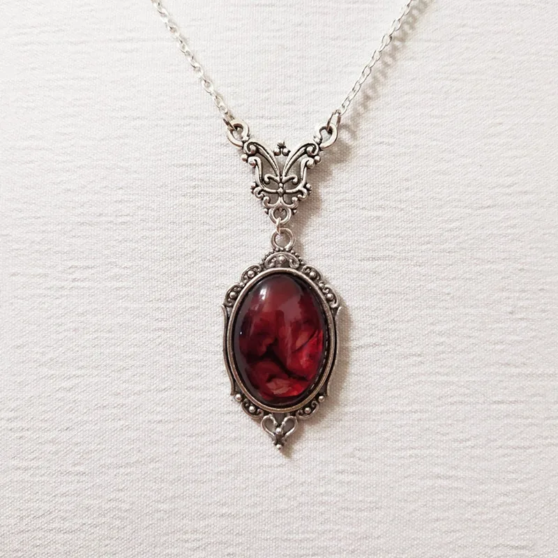 

New Vintage Red Quartz Crystal Necklace, Gothic Red Embossed Crystal Necklace, Fashion Gifts for Women, Pagan Witchcraft Jewelry