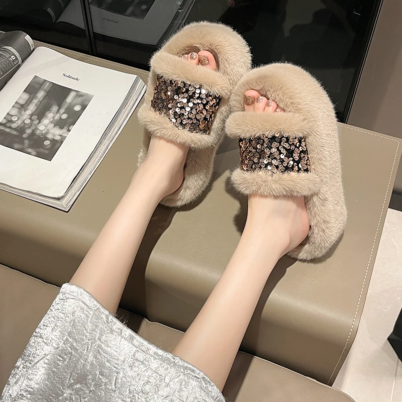 Женские зимние шлепанцы на платформе из искусственного меха