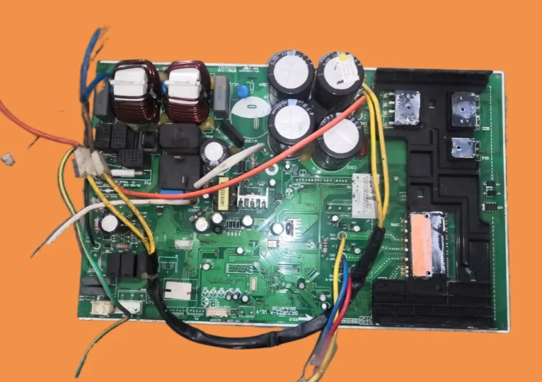 

1pc used Gree air conditioning board 30138171 board W8233C board GRJW823-A
