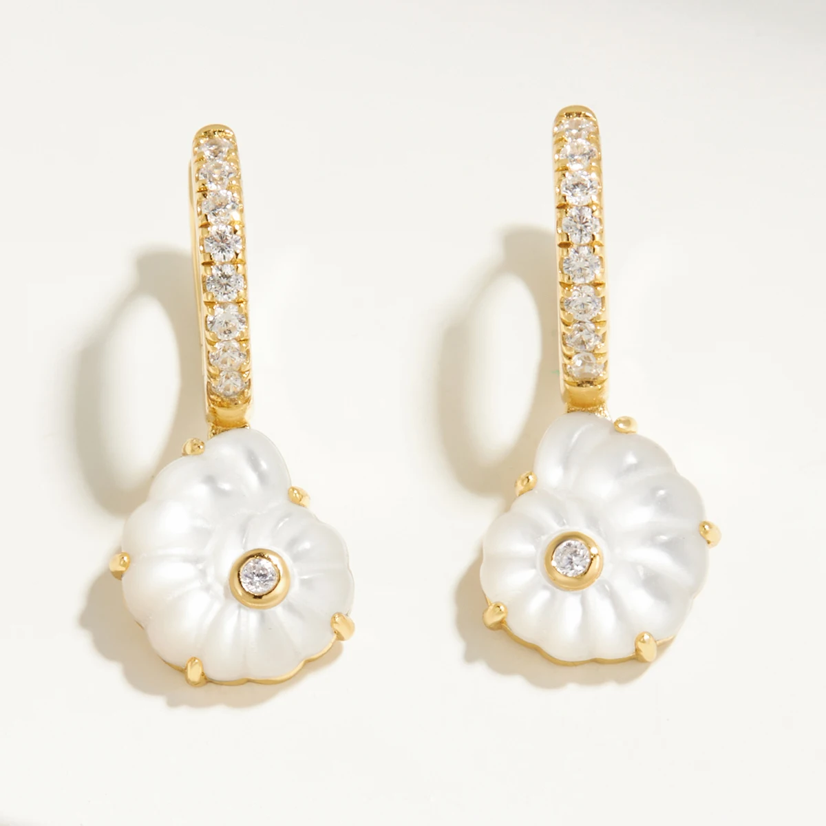 

14K Gold Earring CZ Shell MOP White Gemstone Jewelry Luxury Personalized Design Bijoux 925 Sterling Silver Huggie Women Earring