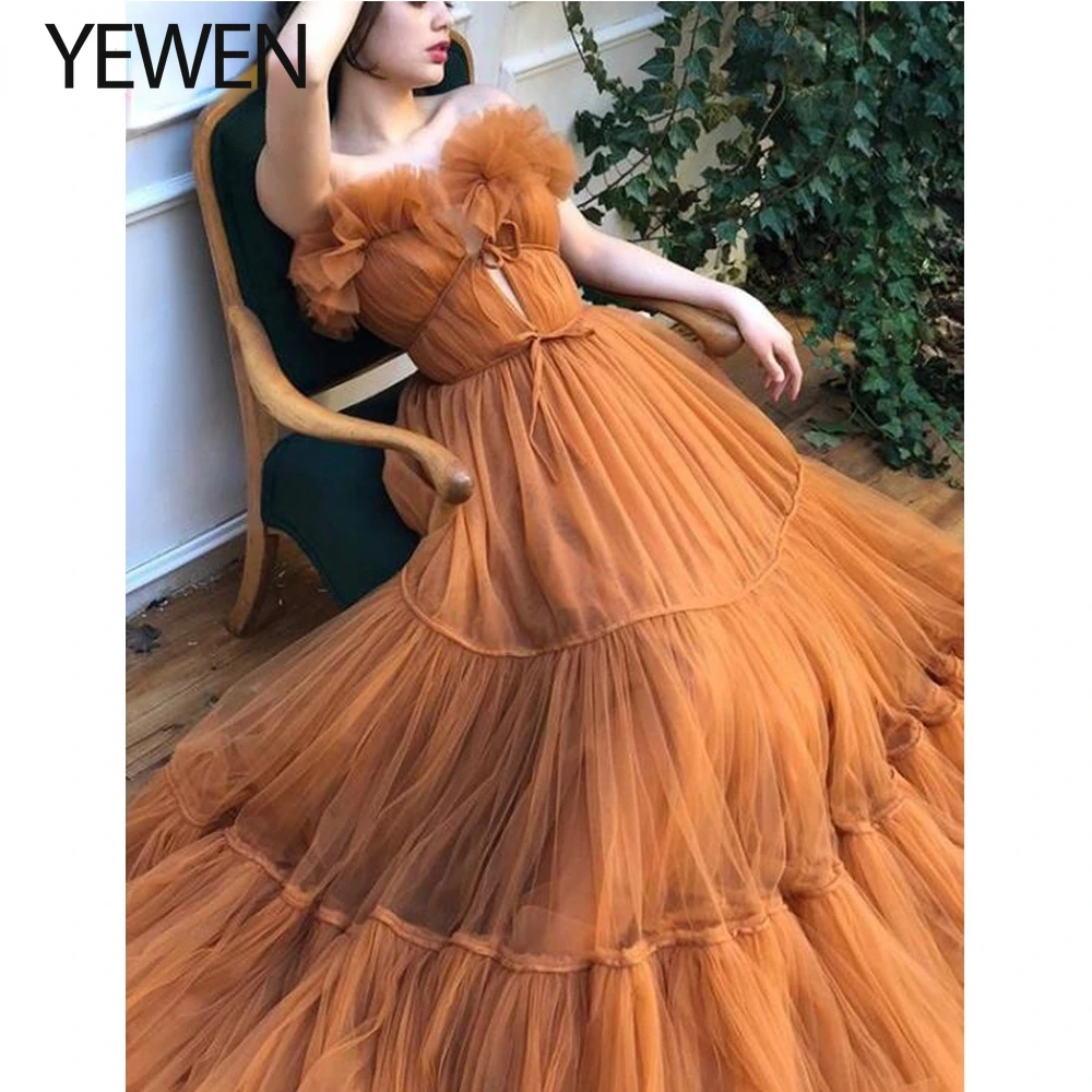 

Elegant Brown Tulle A Line Long Prom Dresses 2022 Strapless Ruffles Neckline Long Evening Gowns Special Occasion Dresses