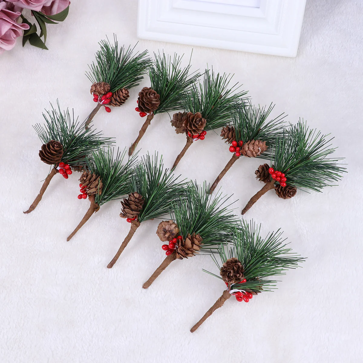 

Pine Christmas Branches Picks Artificialberry Red Floral Fake Berries Flower Decoration Small Cones Trees Tree Greenery Wreath