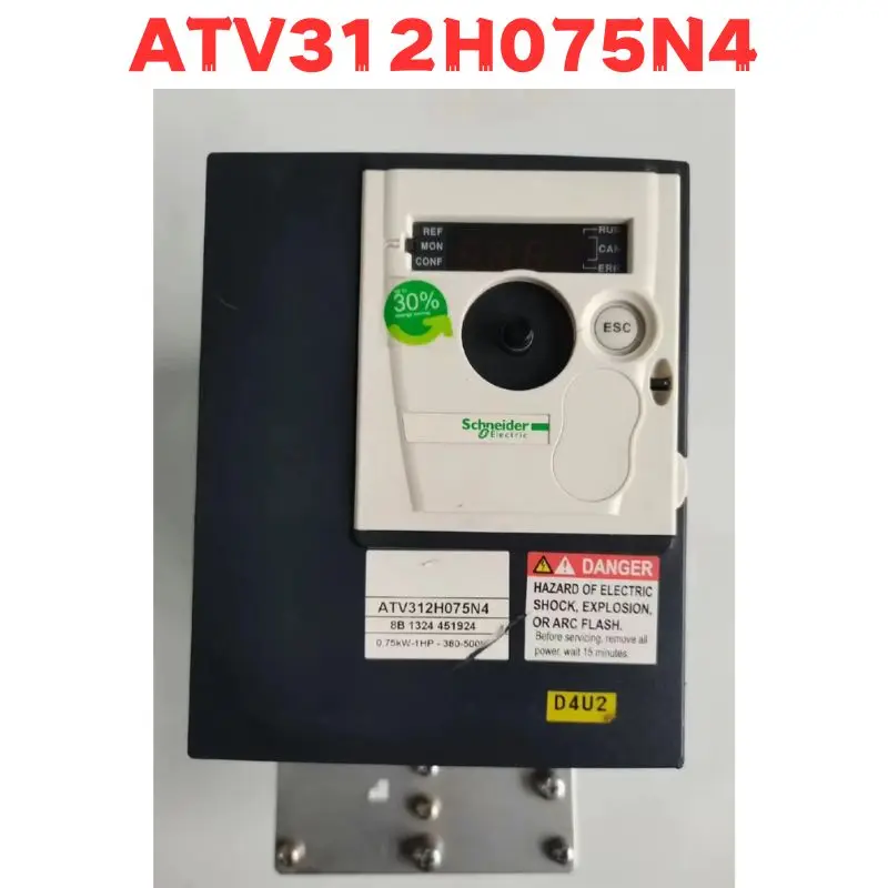 Бывшая в употреблении ATV312H075N4 инвертор протестирован ОК