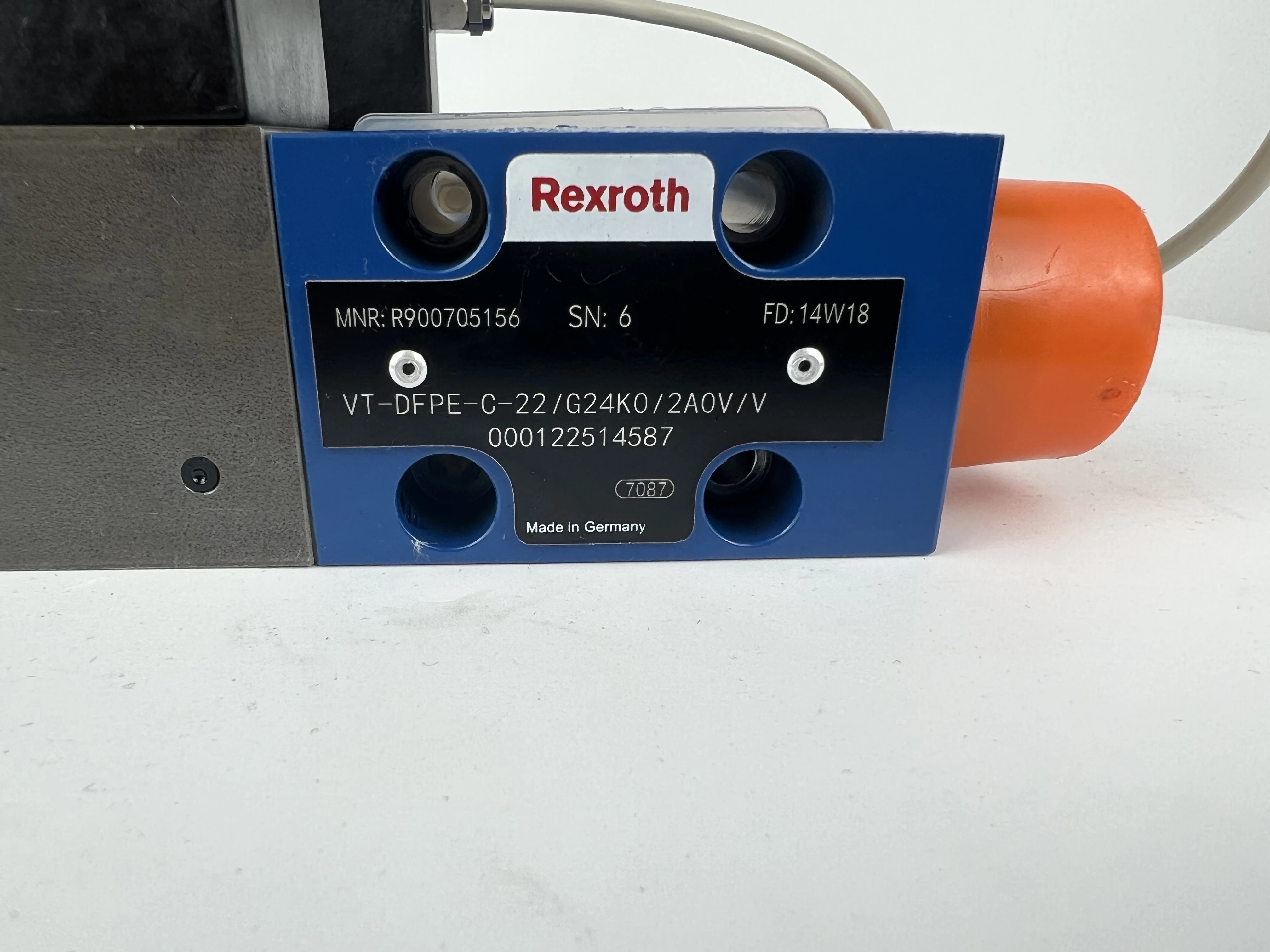 Регулирующий клапан zhenyuan R 901135219 VT-DFPE -A-2X/G24K0/2A1E/V-014 Сервоклапан пропорционального