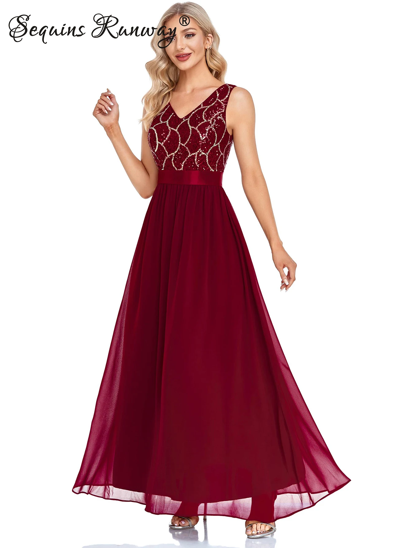 

Женское шифоновое платье-макси с открытой спиной, с блестками