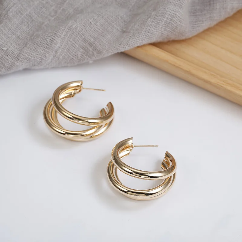

Fashion Korea Metal Elegant Hoop Earrings Women 2022 Gold Multilayer Earrings Vintage Gold Geometric Simple Earring Party