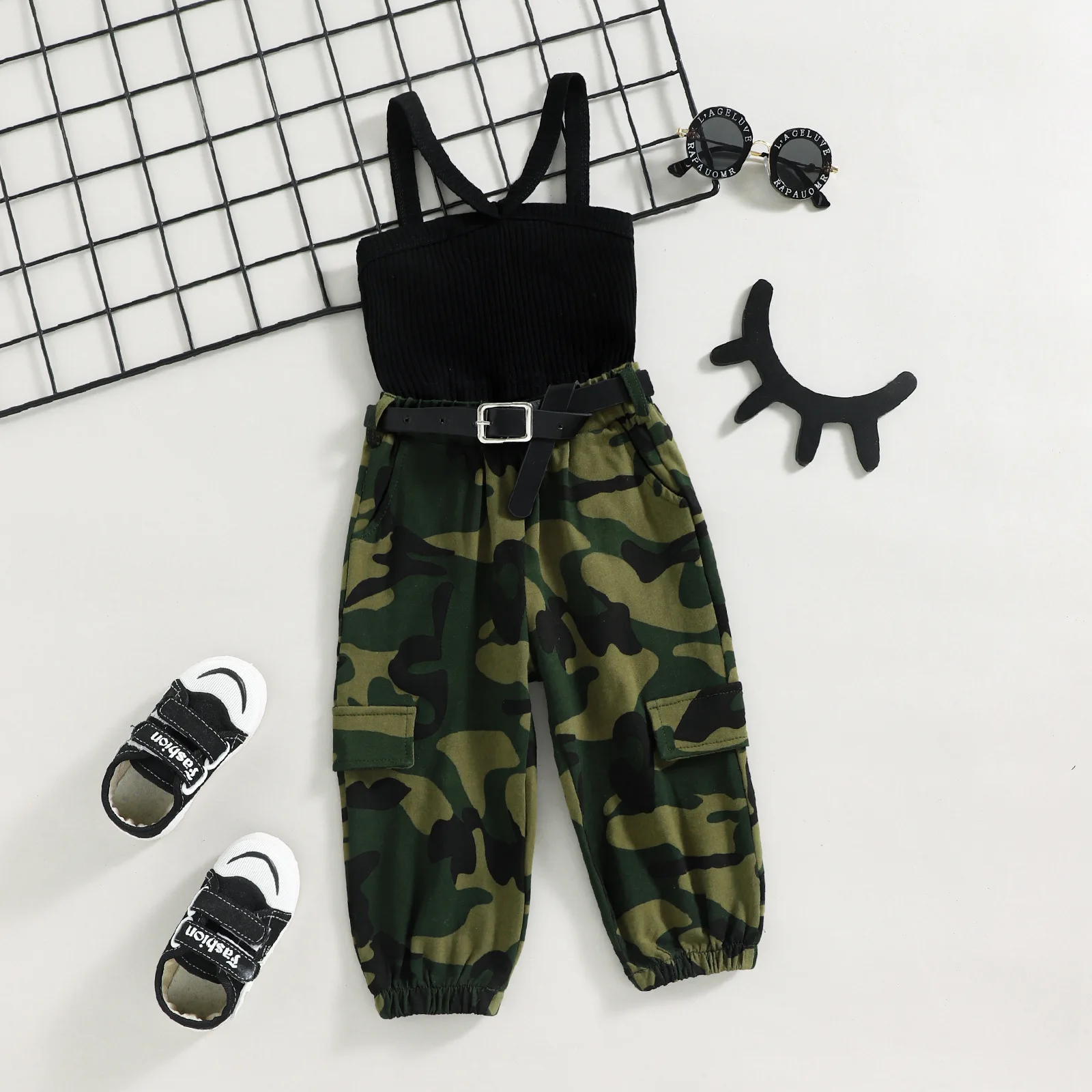 

Children's Clothing Girls Summer Military Suspender Top + Camouflage Trousers Two-piece Set Ropa Niños De 2 A 7 Años
