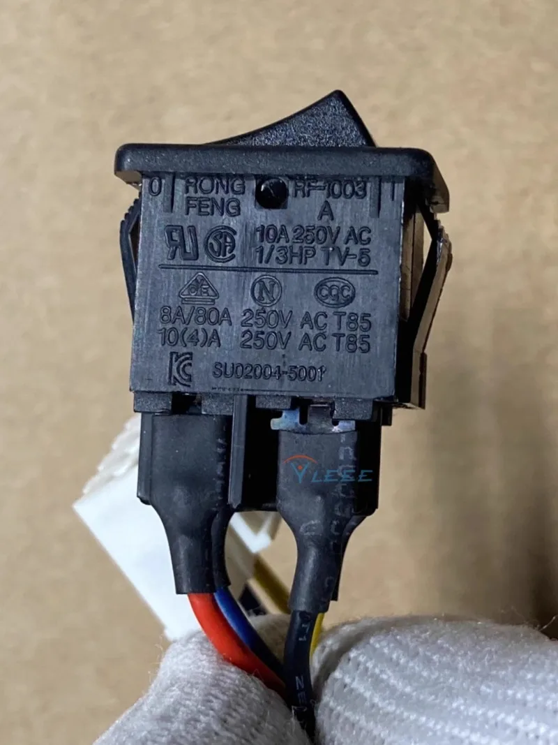 1003 250V1 0A выключатель питания типа корабля 4 Pin с разъемом