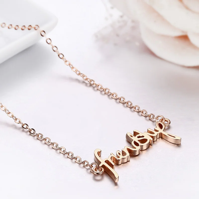 Женское колье с буквенным кулоном Дружба | Украшения и аксессуары