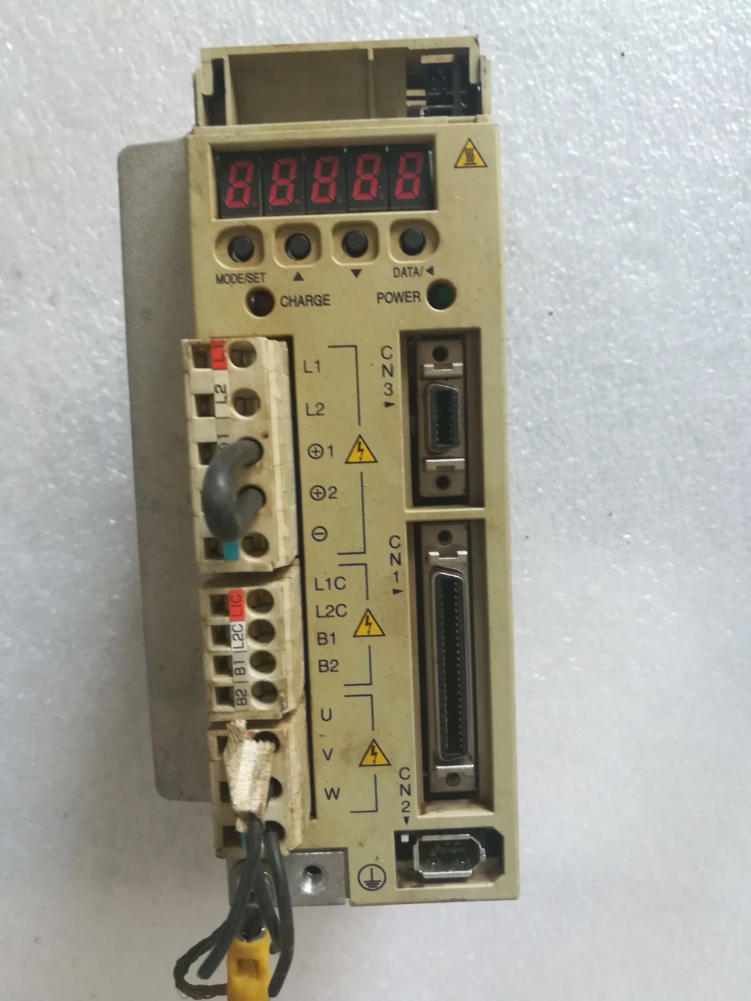 

SGDM-04ADA servo driver , Used one , 85% appearance new , 3 months warranty , fastly shipping