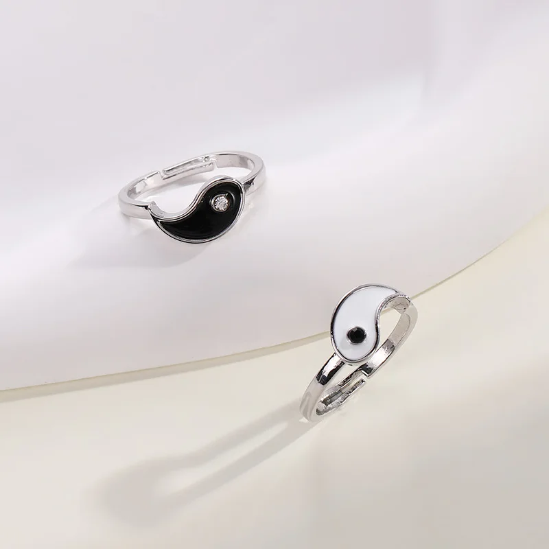 

Retro Fashion Tai Chi Gossip Pattern Ring Drip Oil Opening Adjustable Ring Ring Half Couple Ring Jewelry
