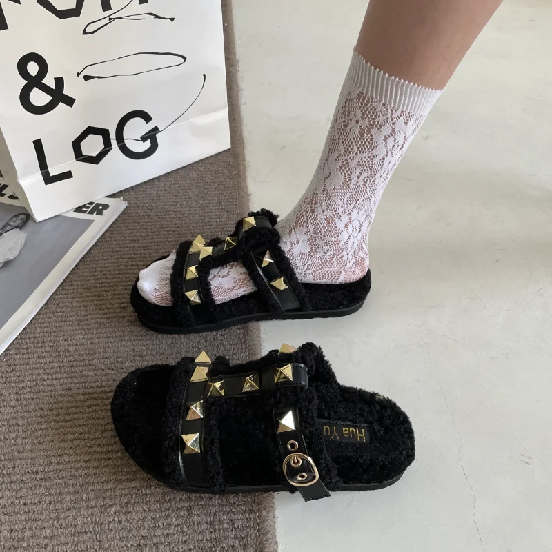 

T-shaped Metal Rivet Slippers Women's 2022 Autumn and Winter New Flat Bottom Plus Velvet Warm Indoor Fashion Plush Shoes
