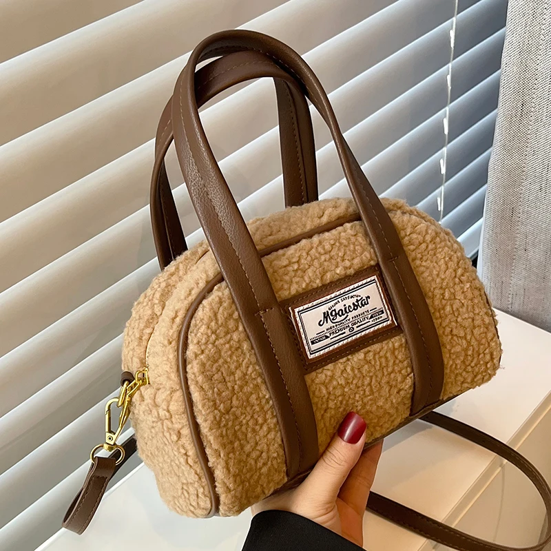 

Vintage Soft Plush Women's Tote Purse Handbags Winter Faux Lamb Wool Female Shoulder Bags Simple Ladies Small Messenger Bag