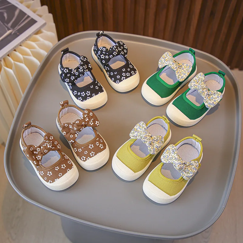 

Children's Canvas Shoes for Kindergarten Baby Toddler Prewalker Little Girls Casual Shoes Kids Anticollision Toe Leisure Shoe