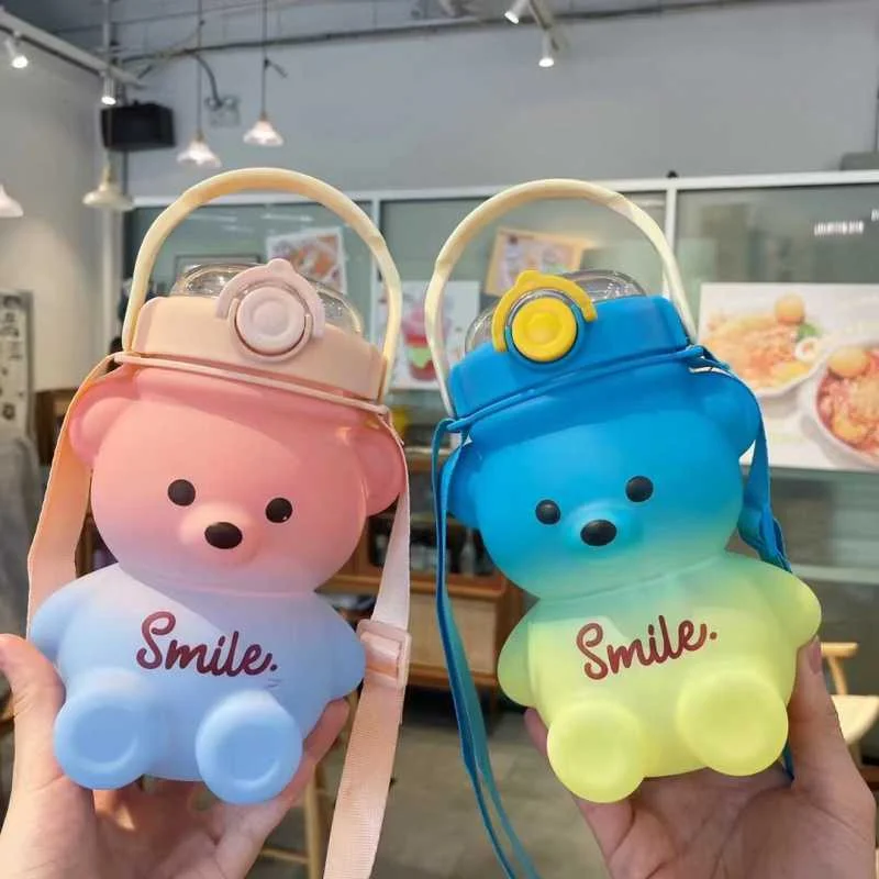 

1400ML Cute Bear Kawaii Water Bottle Gradient Color Drink Bottle for Girl High Temperature Plastic Cup with Strap Straw Bottles