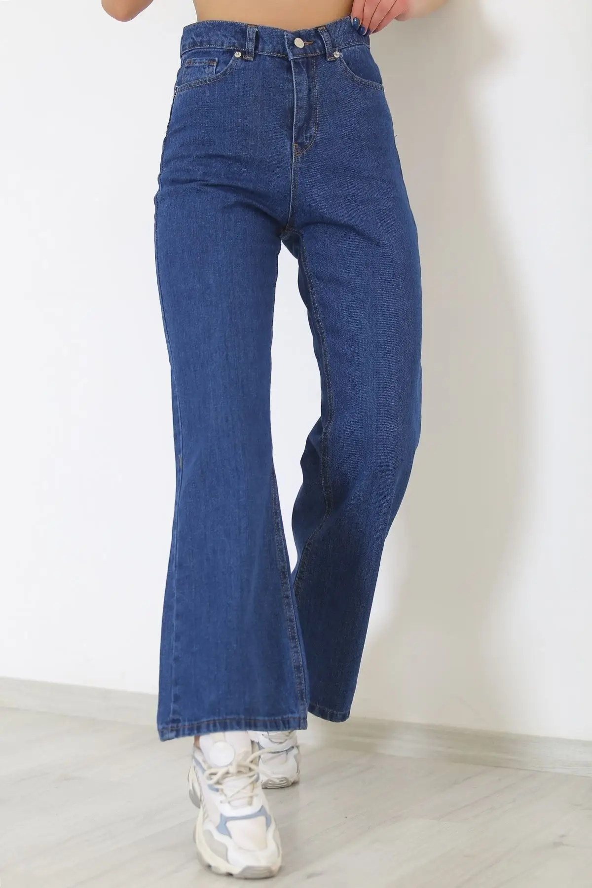 

Women's Jean Darkblue Full Length High Waist Straight Pant Streetwear Female Jeans Buttons Zipper Ladies