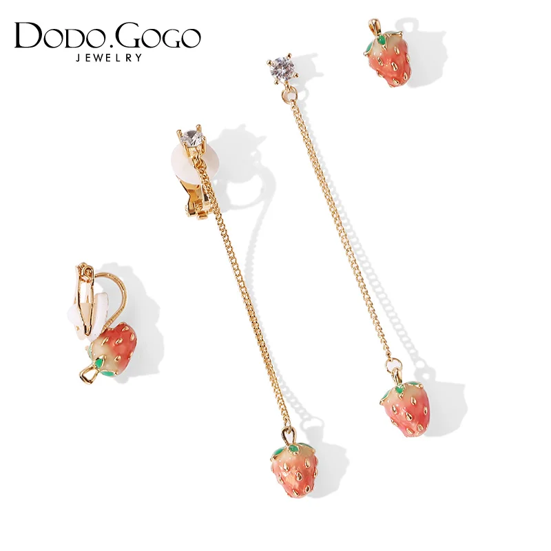 

Cute Strawberry Earrings New Fashionable Elegant Long Non-Piercing Ear Clip Earrings Female Earrings