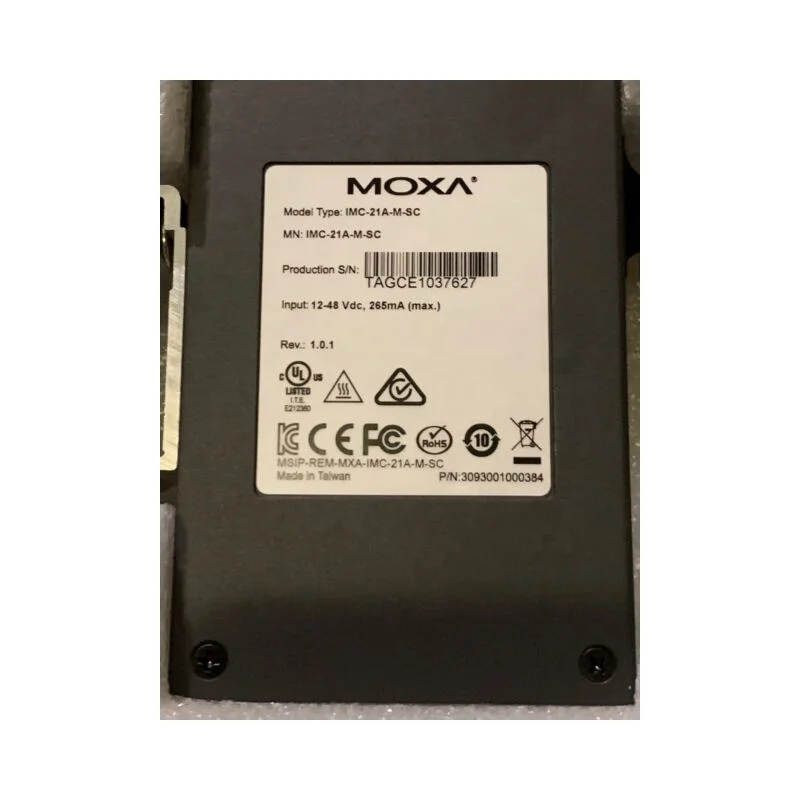 

MOXA IMC-101-S-SC-T Industrial 10/100BaseT(X) to 100BaseFX media converter, single-mode