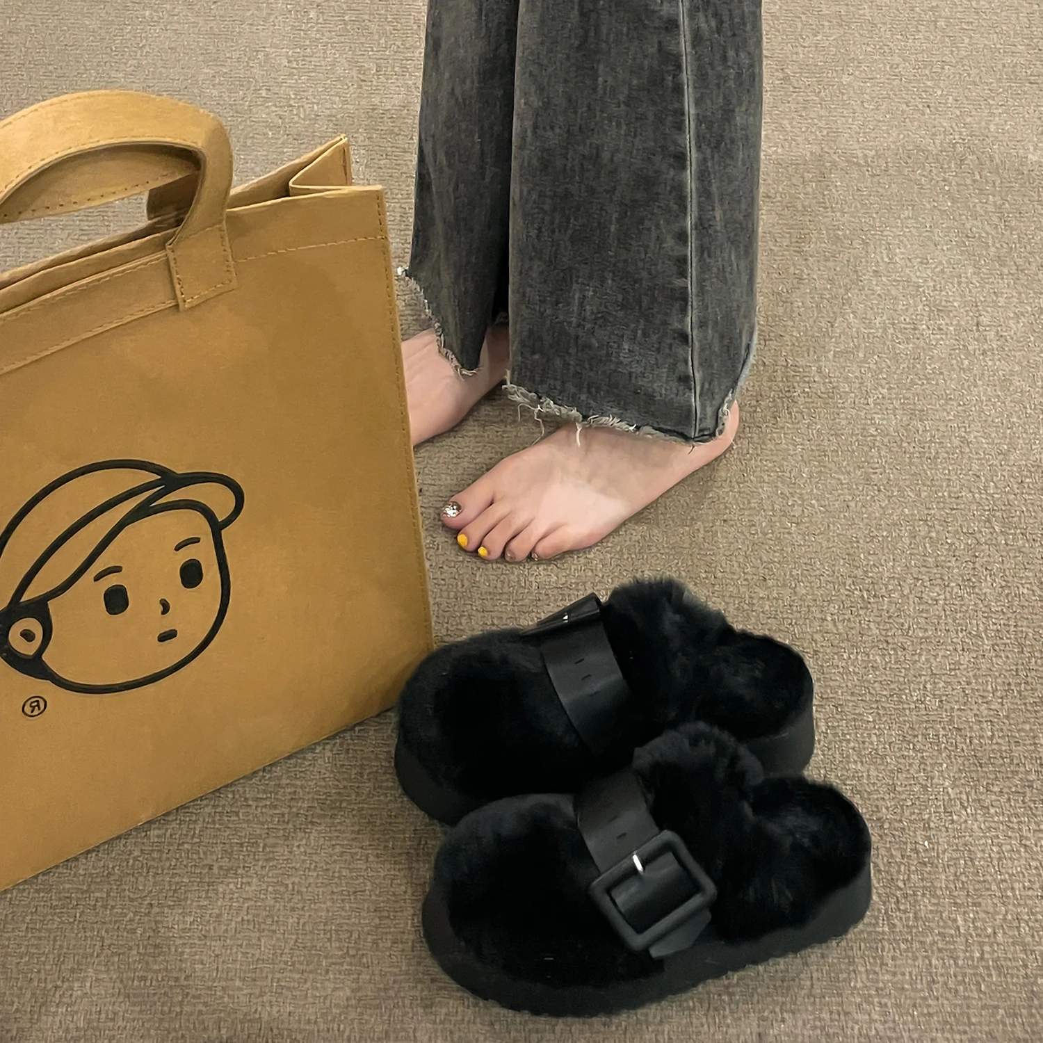 

Домашние тапочки на платформе, женская зимняя обувь, шлепанцы на среднем каблуке, меховые шлепанцы на плоской подошве, 2023 плюш, ПУ