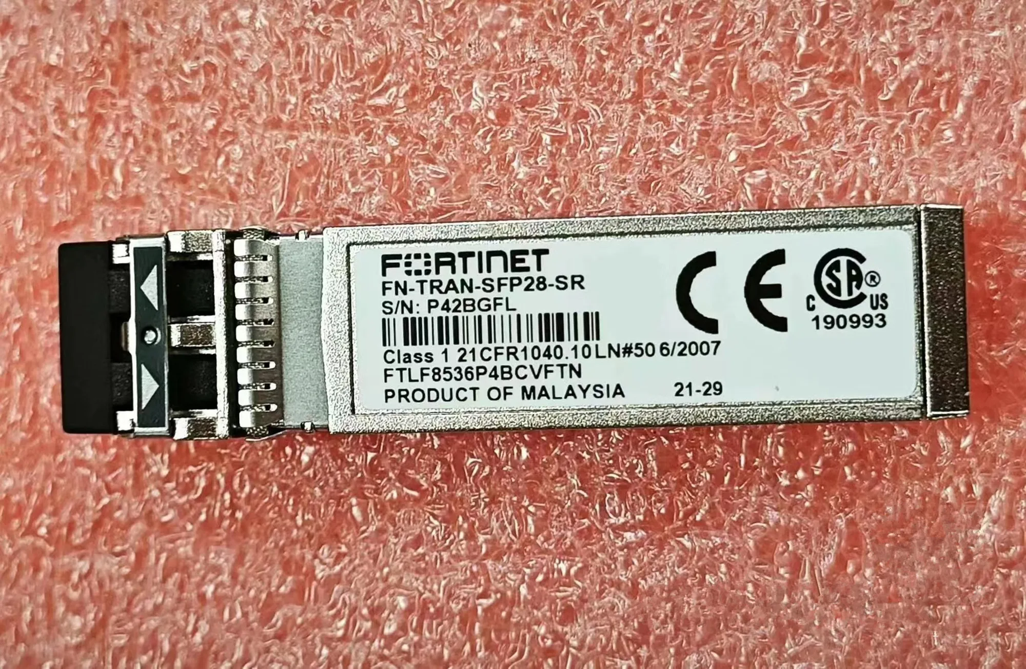 Трансивер FORTINET SFP 32 ГБ Оптическое волокно FN-TRAN-SFP28-SR/FTLF8536P4BCVFTN Оптический