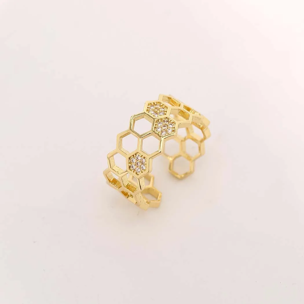 Кольцо женское шестигранное из нержавеющей стали с цирконом ажурное