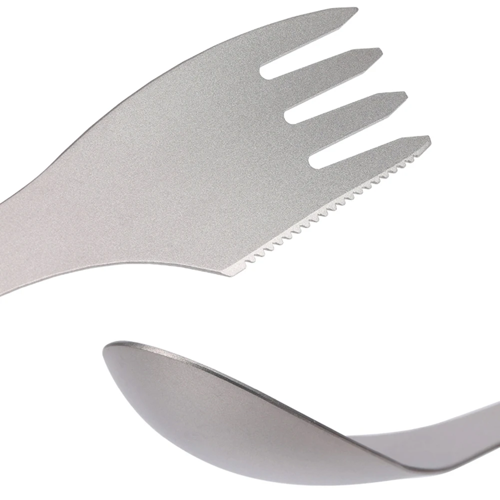 Спорк Возьмите блюда для кемпинга в следующий уровень с помощью этой титановой