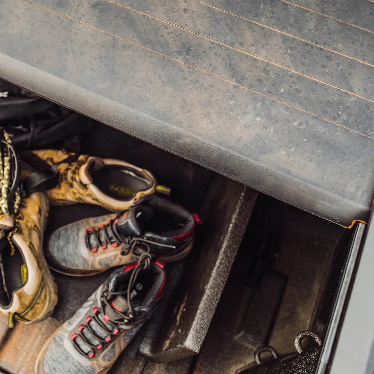 Чехол на кровать пикапа алюминиевый чехол для рольставней электрический