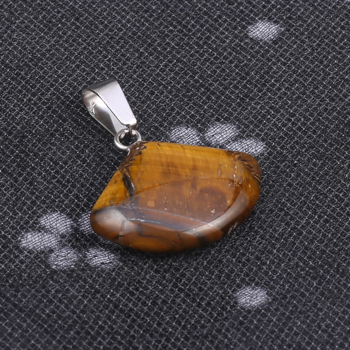 

Wholesale Natural Stone Pendants Sector Yellow Jade Crystal for Jewelry Making Diy Women Necklaces Earring Gifts 20x23mm