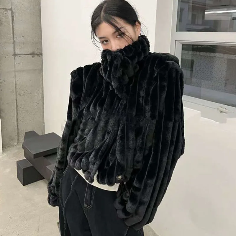 Parkas Women's Outdoors Coats Jackets 2022 Winter Fashion Faux Fur Stripe Splicing Turtleneck Warm Cardigan Casual Jacket Woman