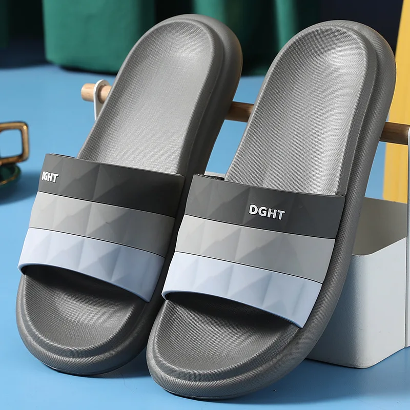 Slippers home antiskid couple slippers wear resistant Comfortable fashion slippers women shoes Bathroom Slippers