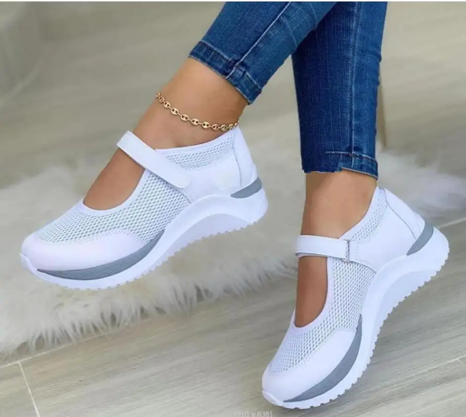 Fashion Sneakers for Women Round toe knitted platform sandals Mesh Breathable Loafers Tenis Feminino Casual Sports Women Flats