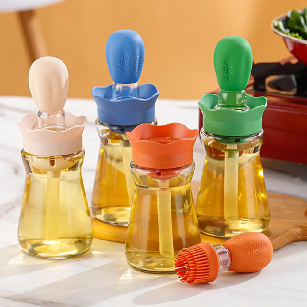 

200ML 2 in 1 Glass Oil Bottle with Silicone Brush Clear Scale Quantitative Control Soft Bristles Creative Cactus Olive Oil Dispe