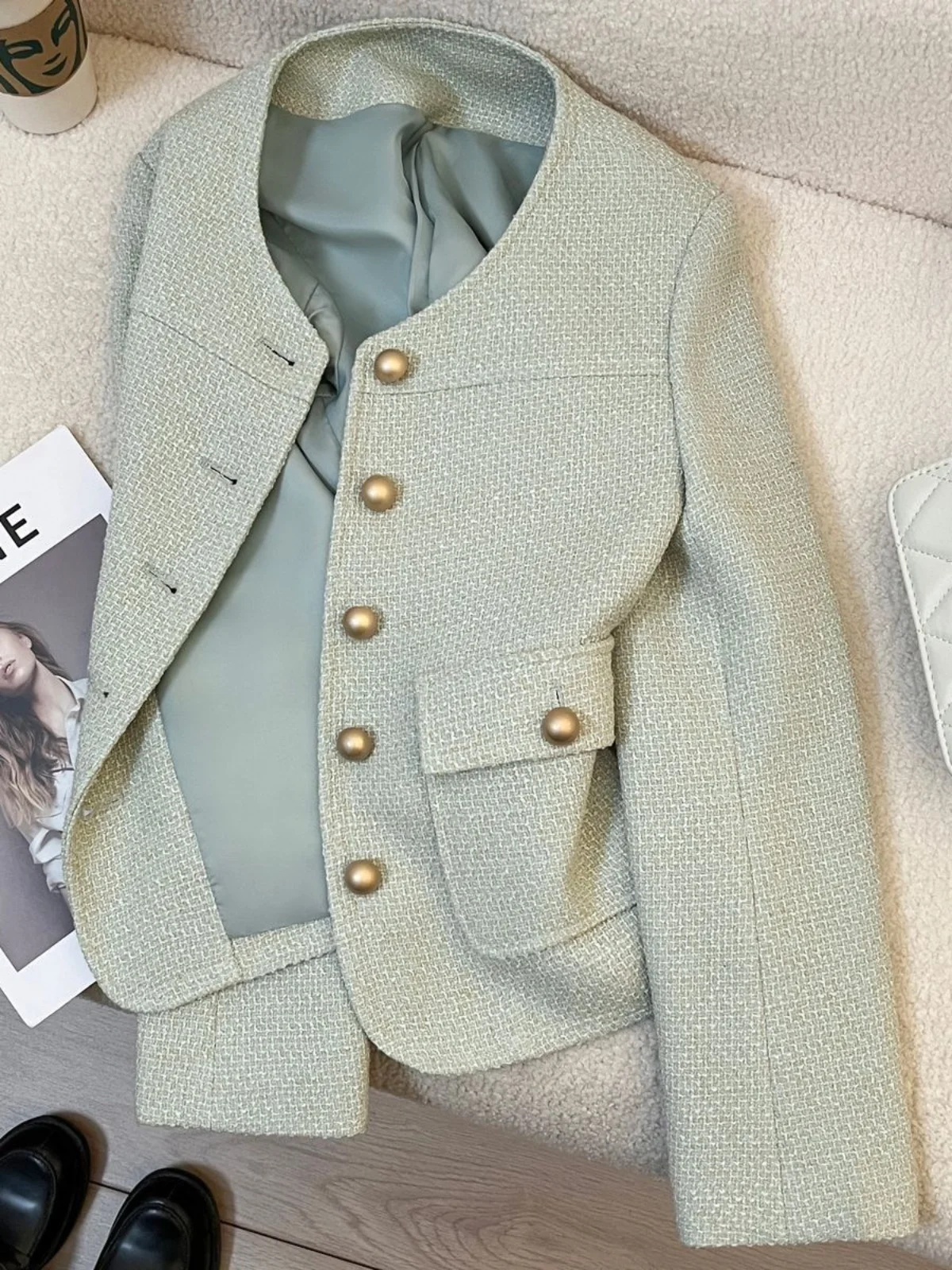 Фирменная скидка Отрежьте бирку Счетчик Изъятие из шкафа Распродажа внешней