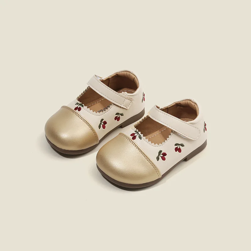 

Кожаная обувь для маленьких девочек с милым рисунком вишни; Обувь для маленьких девочек; Обувь на плоской подошве; Модная обувь Mary Jane