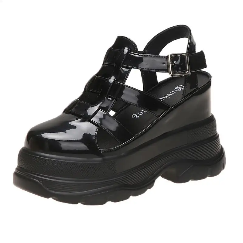 Женские сандалии-гладиаторы на толстой подошве удобные босоножки в римском