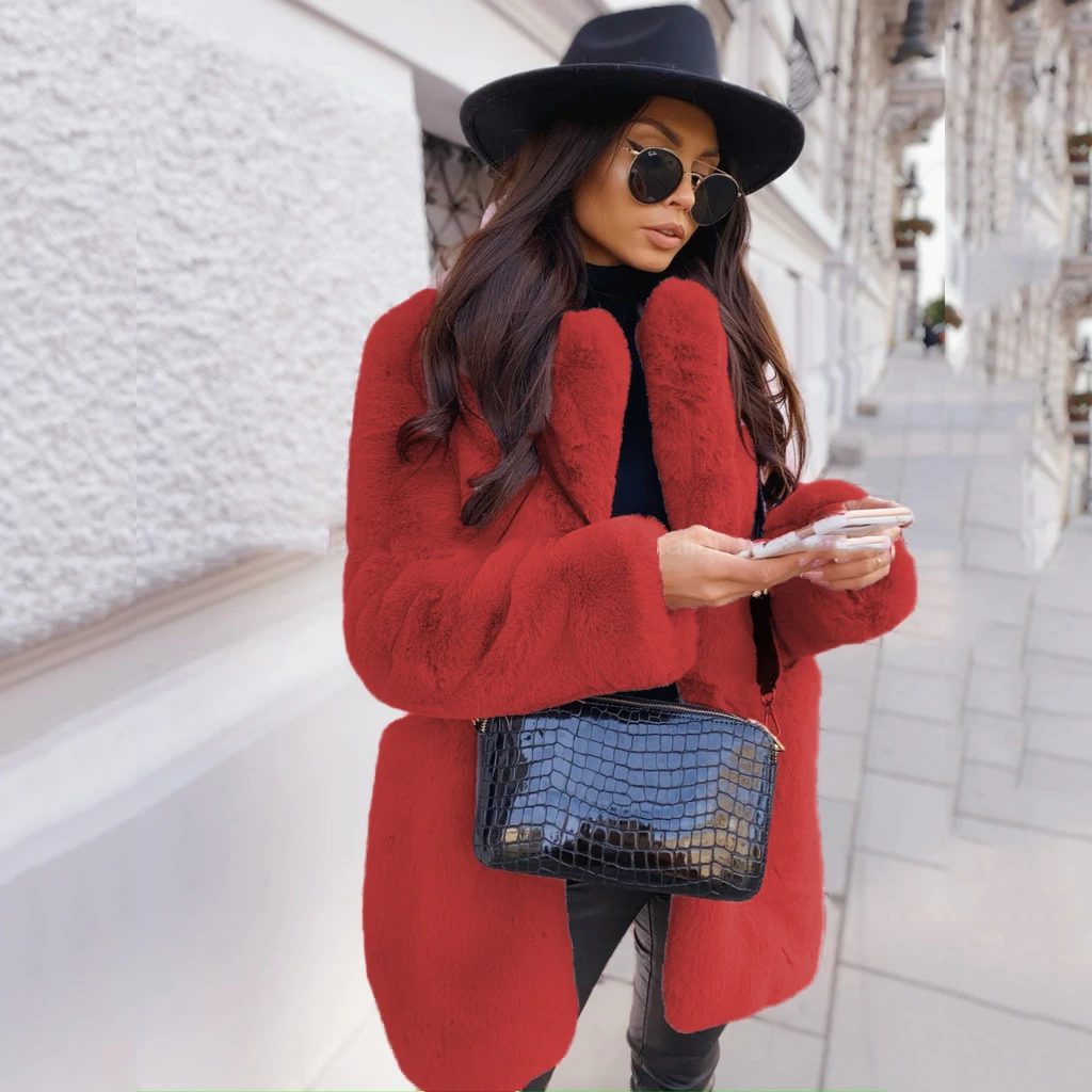 White Winter Faux Fur Coat Women 2022 Thick Warm Long Jackets Female Vintage Casual Loose Turn Down Collar The size is larger