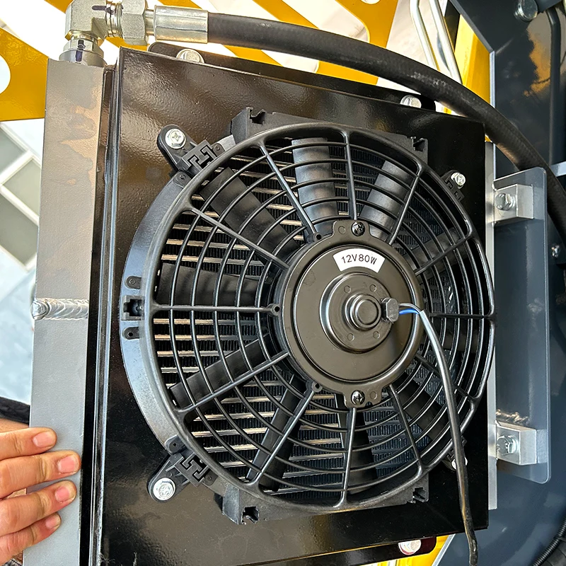 Индивидуальный мини-погрузчик с бортовым поворотом 360 460 CE/EPA Китай оптовая