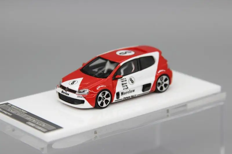

TP 1:64 red and white touring car sports car model Golf GTI W12 modified 650 for VW