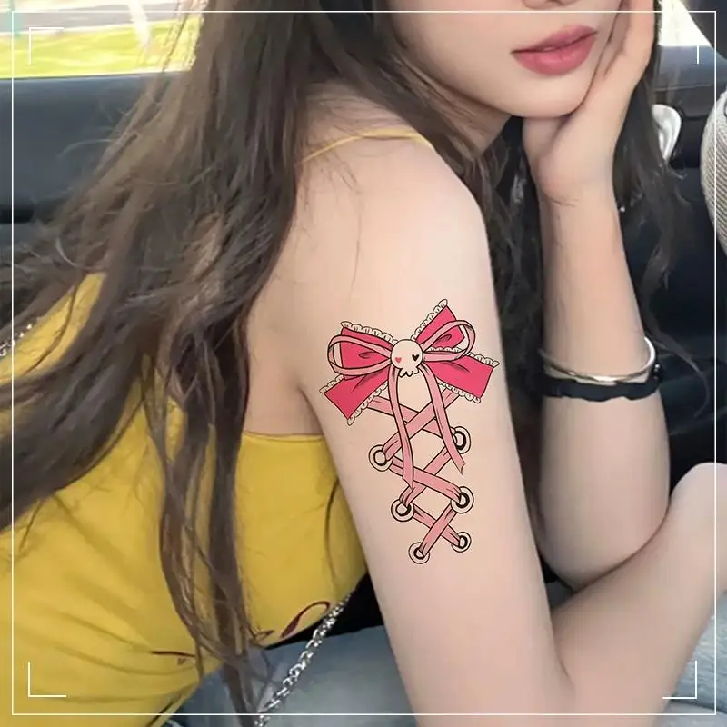 Милый галстук-бабочка с черепом Временные татуировки мультяшная девушка