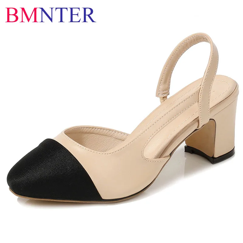 

Женские босоножки с острым носком, на низком квадратном каблуке