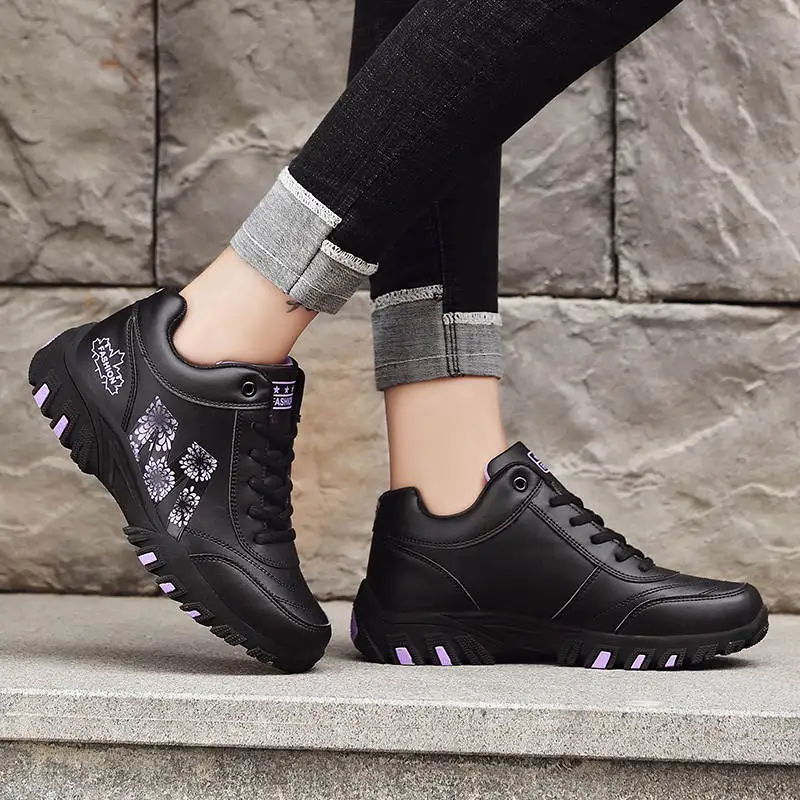 Брендовые беговые кроссовки 2021 женские недорогие белые спортивные для женщин