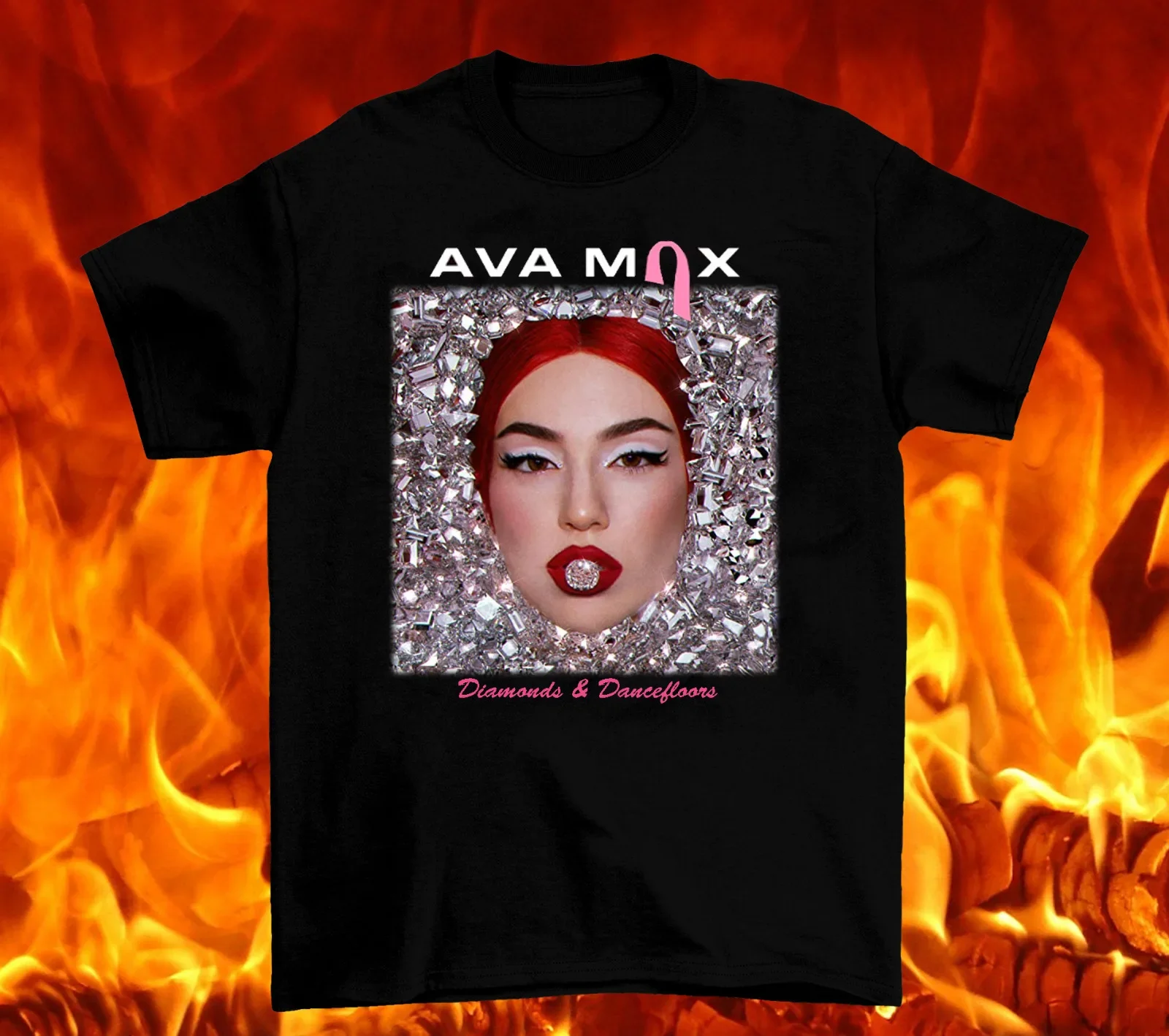 Черная футболка с длинным или коротким рукавом украшенная бриллиантами и