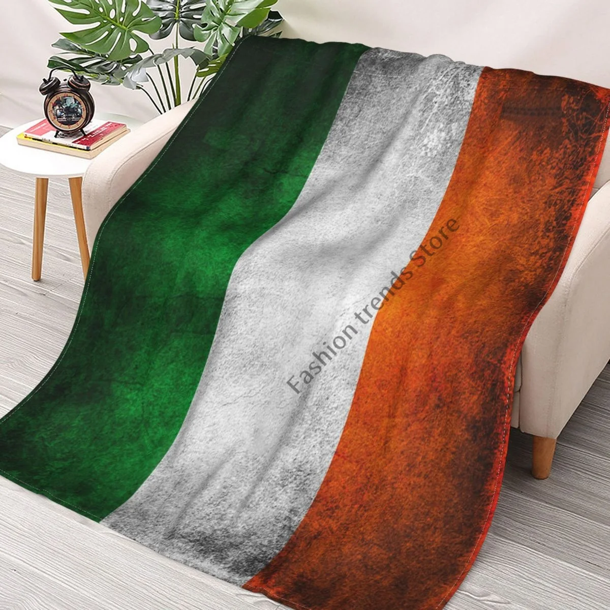 

Old Irish Flag Blanket Fleece Print Vintage Multifunctional Lightweight Blanket for Bed Car Carpet Pieces