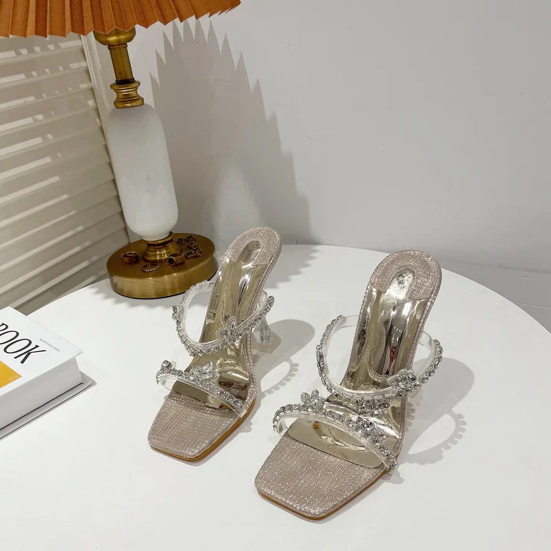

2022 New PVC Transparent Strange Style Clear Heels Women's Slippers Summer Crystal Rhinestone Sandals Party Wedding Shoes