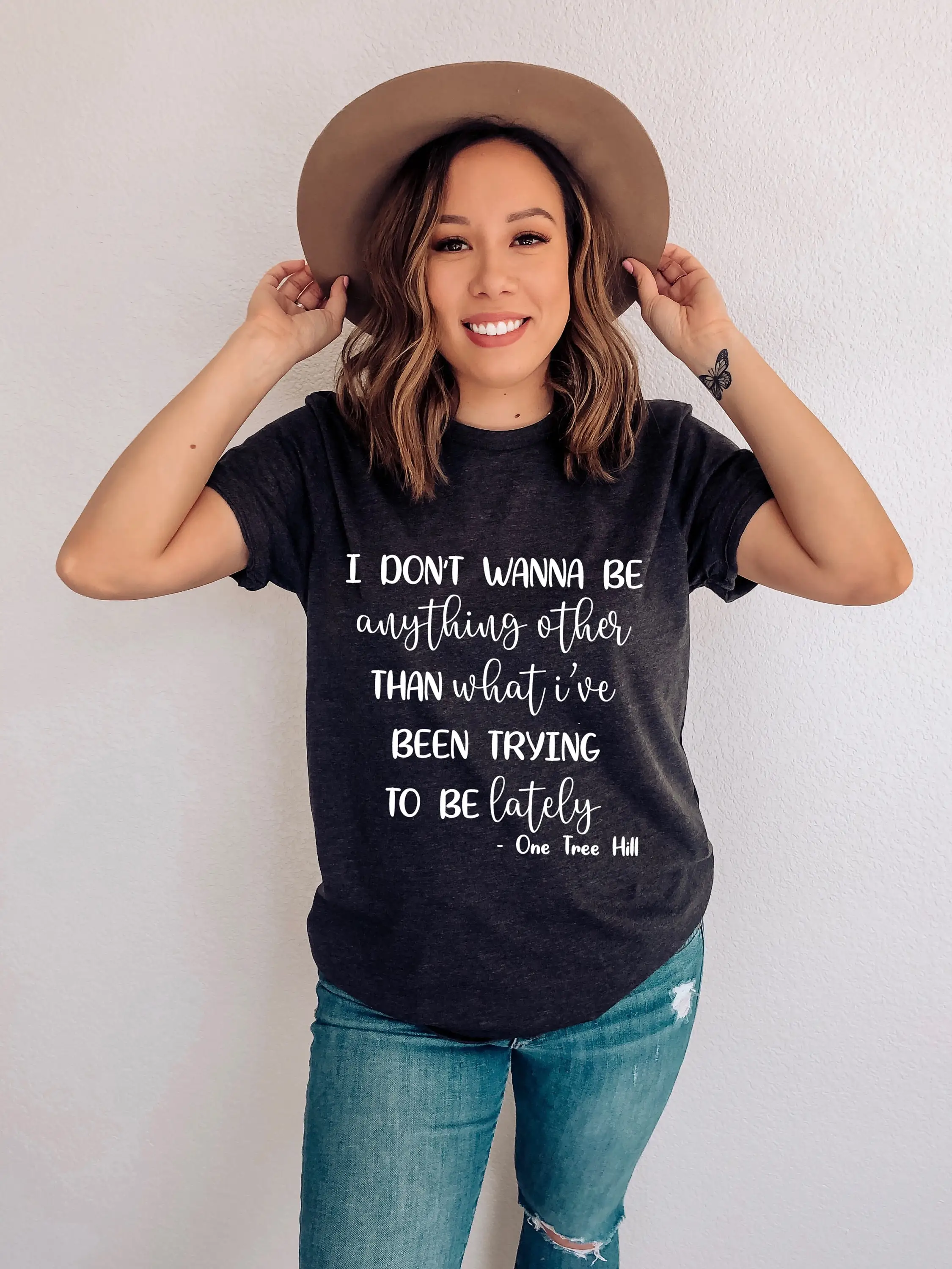 Футболка с тематической пеской One Tree Hill я не хочу быть подарком футболка TRIC OTH Fan