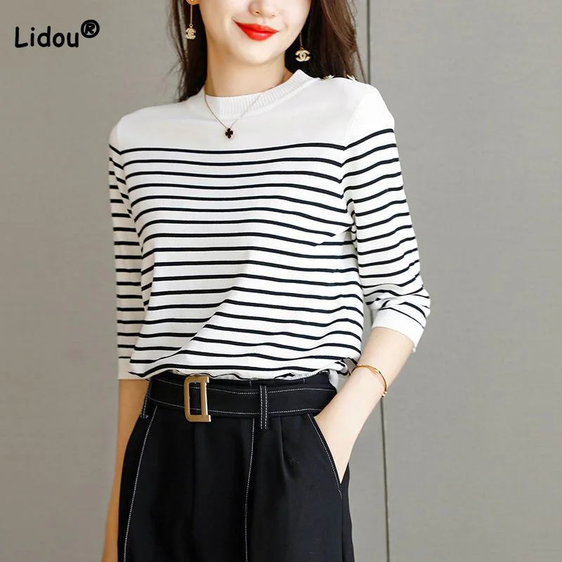 

Fashion Spring Autumn Classic Black White Striped Printing Three Quarter Sleeve Top Round Neck Loose Pullover Thin Knit Sweaters